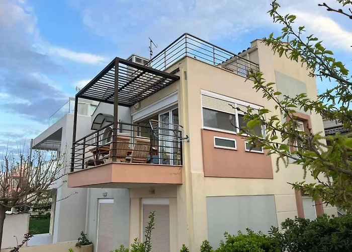 Nikogroup Loukas Полихроно